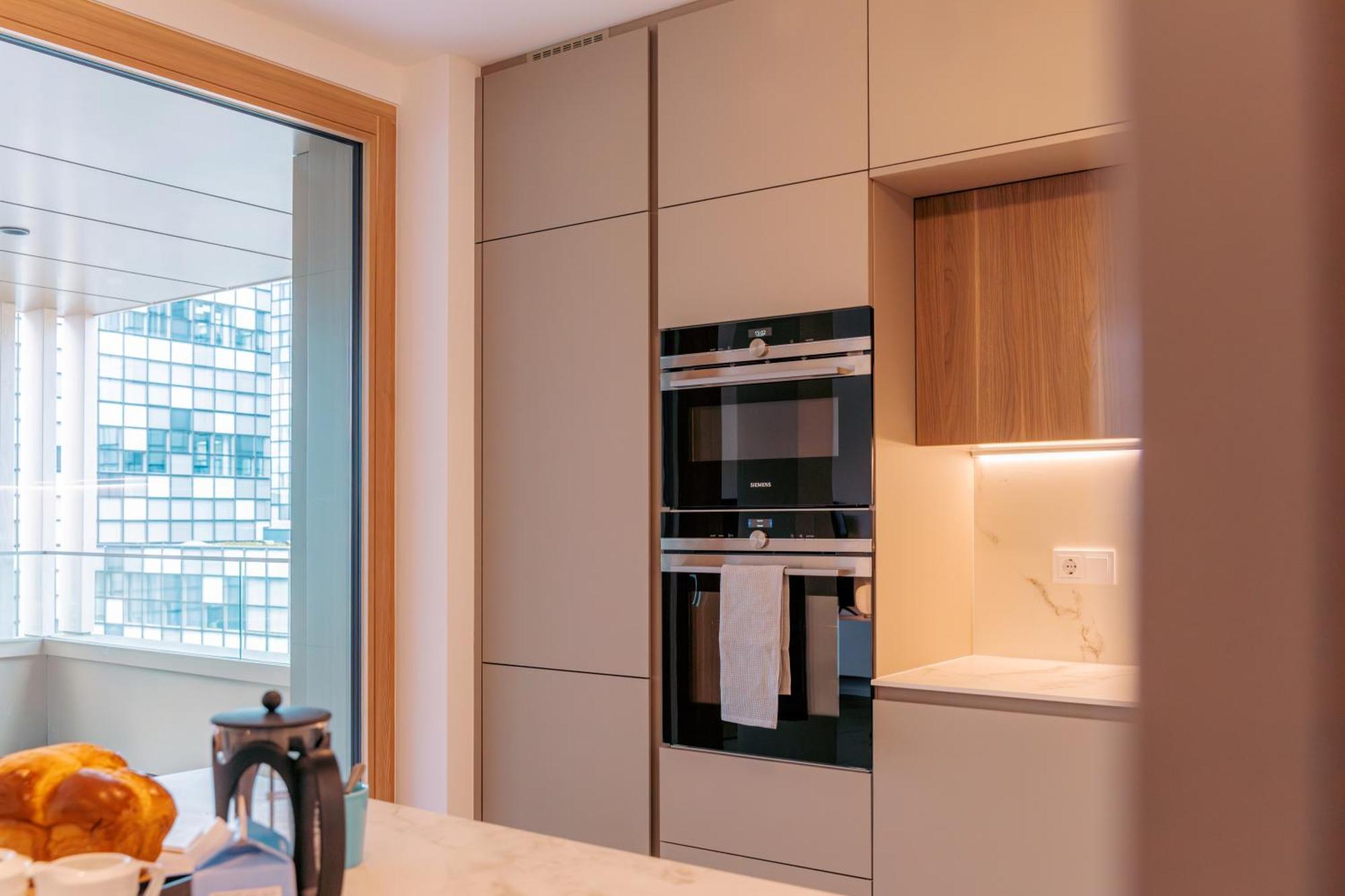 Appartement Media Bay In Kirchberg By Rentaroo Luxemburg