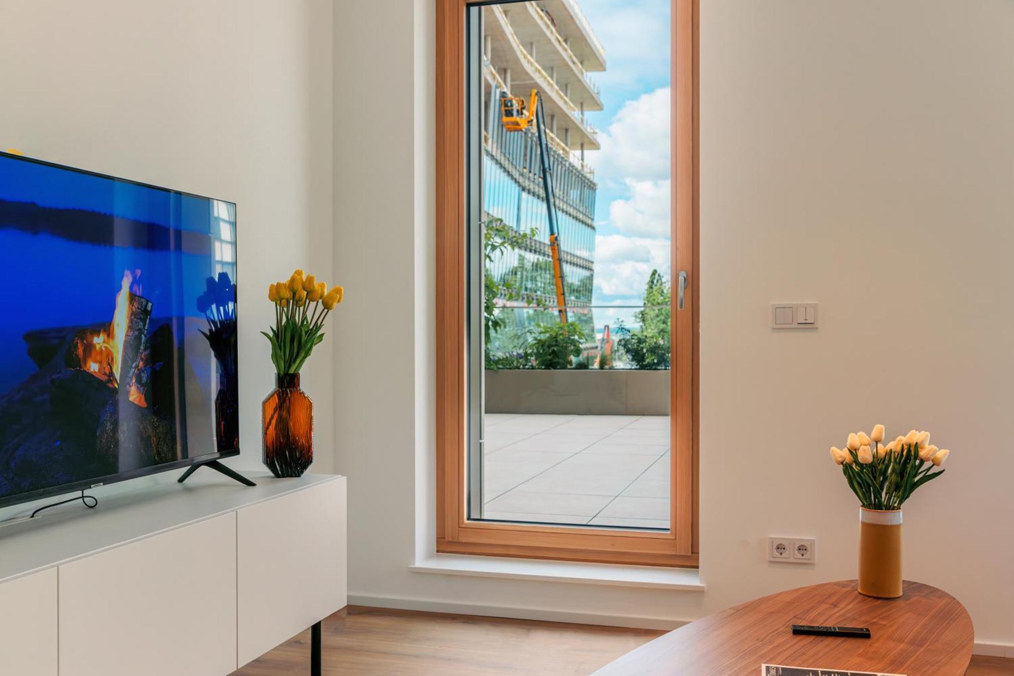 Media Bay In Kirchberg By Rentaroo Appartement *
